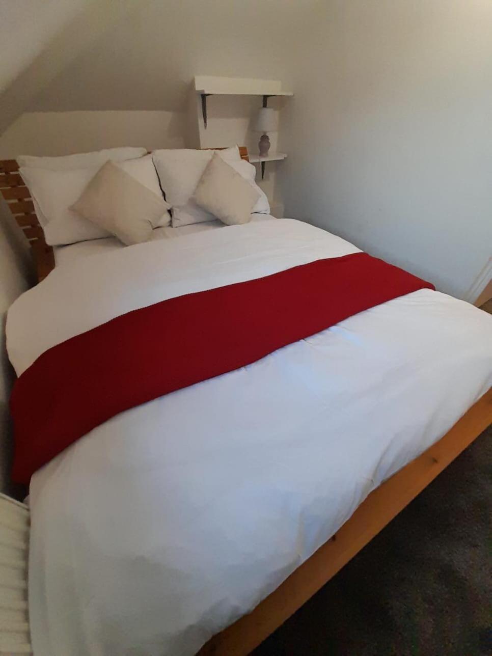Entire Victoria Park Cardiff Apartment With Free Street Parking Bus 17 And 18 Direct To Cardiff City Centre, Fast Free Wi-Fi Esterno foto